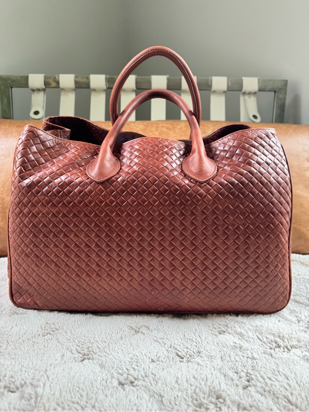 Mark & Graham ELISABETTA WOVEN EMBOSSED LEATHER HANDBAG in Brown